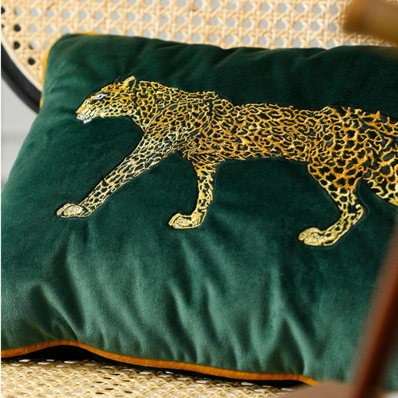 Vintage Velvet Golden Leopard Embroidery Sofa Pillow Case